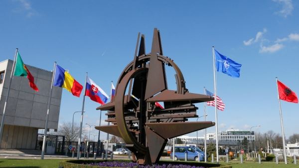 «Под контролем США»: зачем НАТО втягивает в свою орбиту страны Латинской Америки